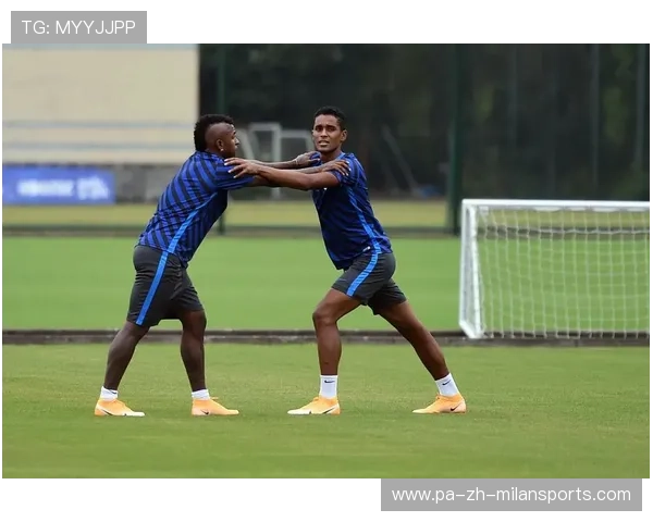 申花教练组强调体能与技能并重，训练强度升级